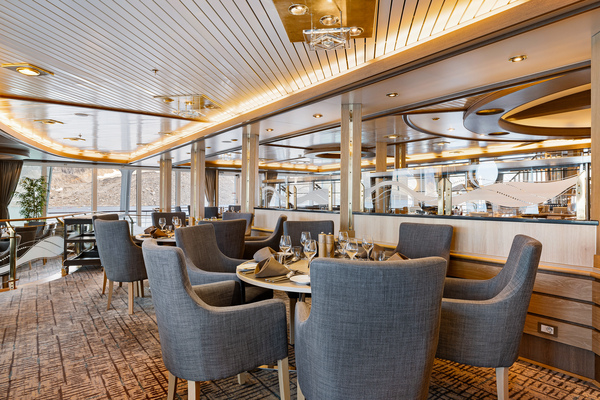 HX Hurtigruten Expeditions MS Fram Aune 2 ©Espen Mills.jpg